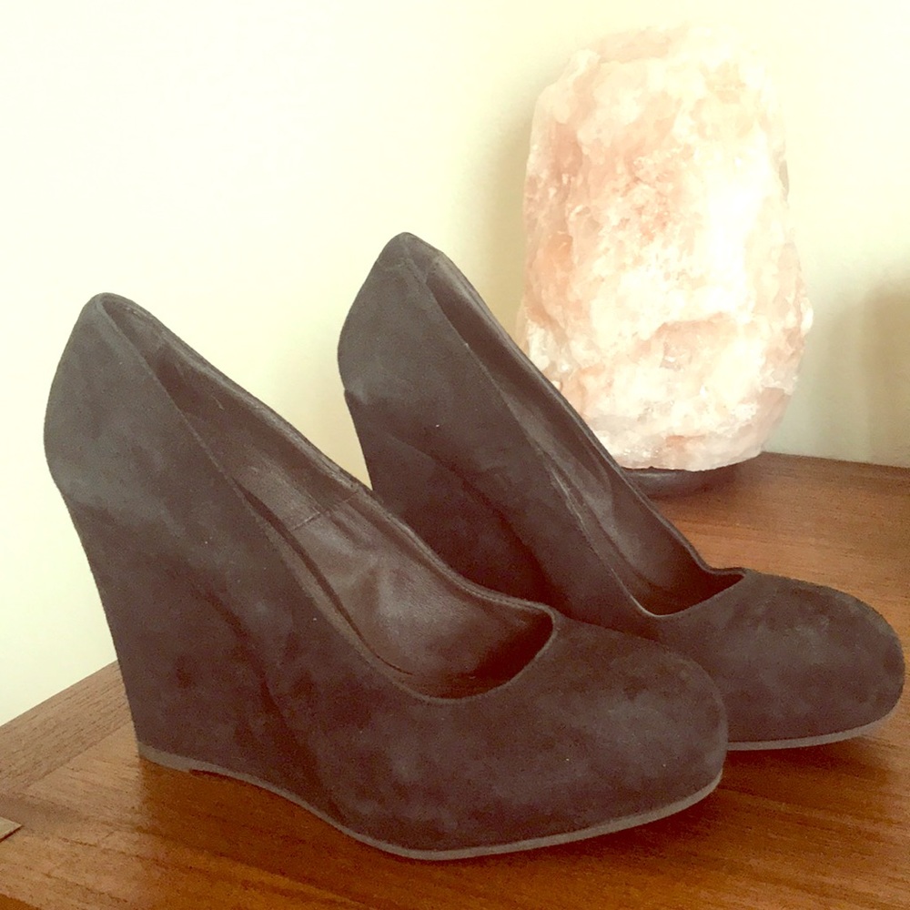 New Black Suede Joie Wedges - Picture 1 of 5